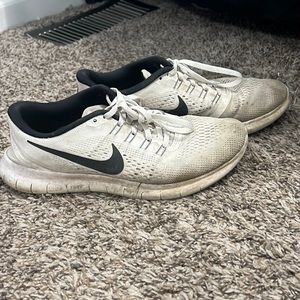 Nike Free Rn Shoes